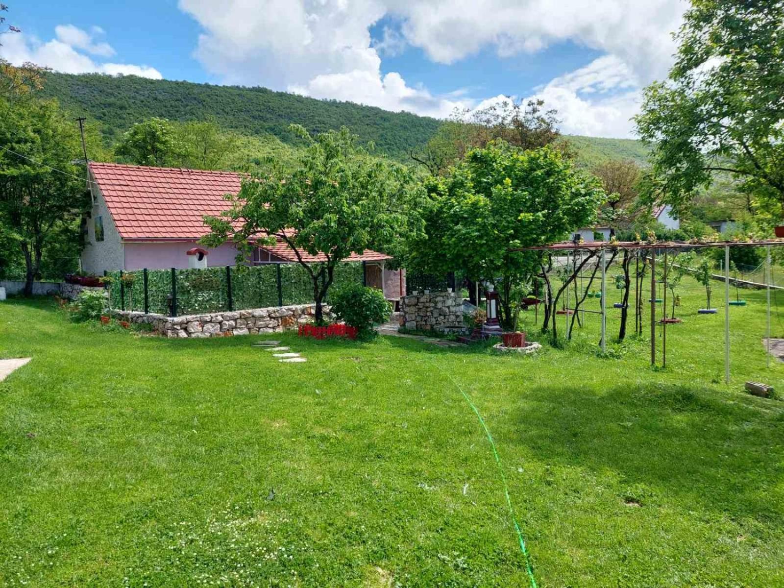 Village Flower Ivy Montenegro Nikšić Εξωτερικό φωτογραφία
